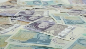 Cash vs Real Return Cash vs Real Return